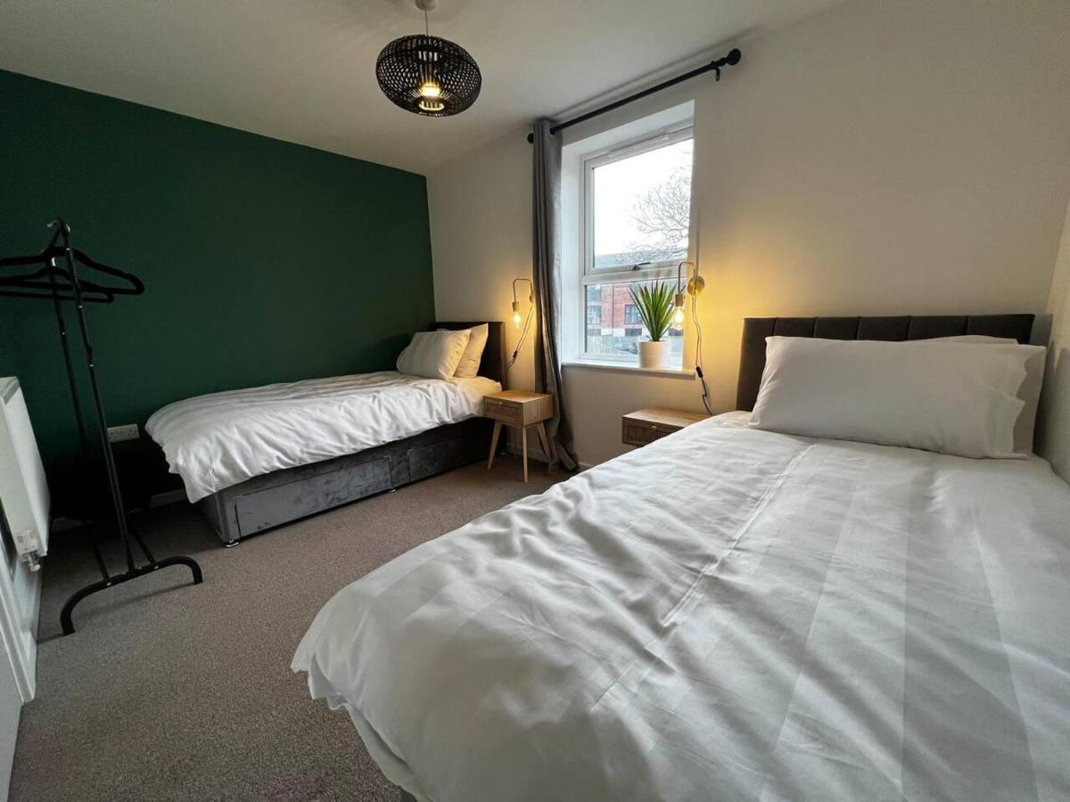 Beautiful 4-Bed House In Lincoln- Close To Centre Exterior photo