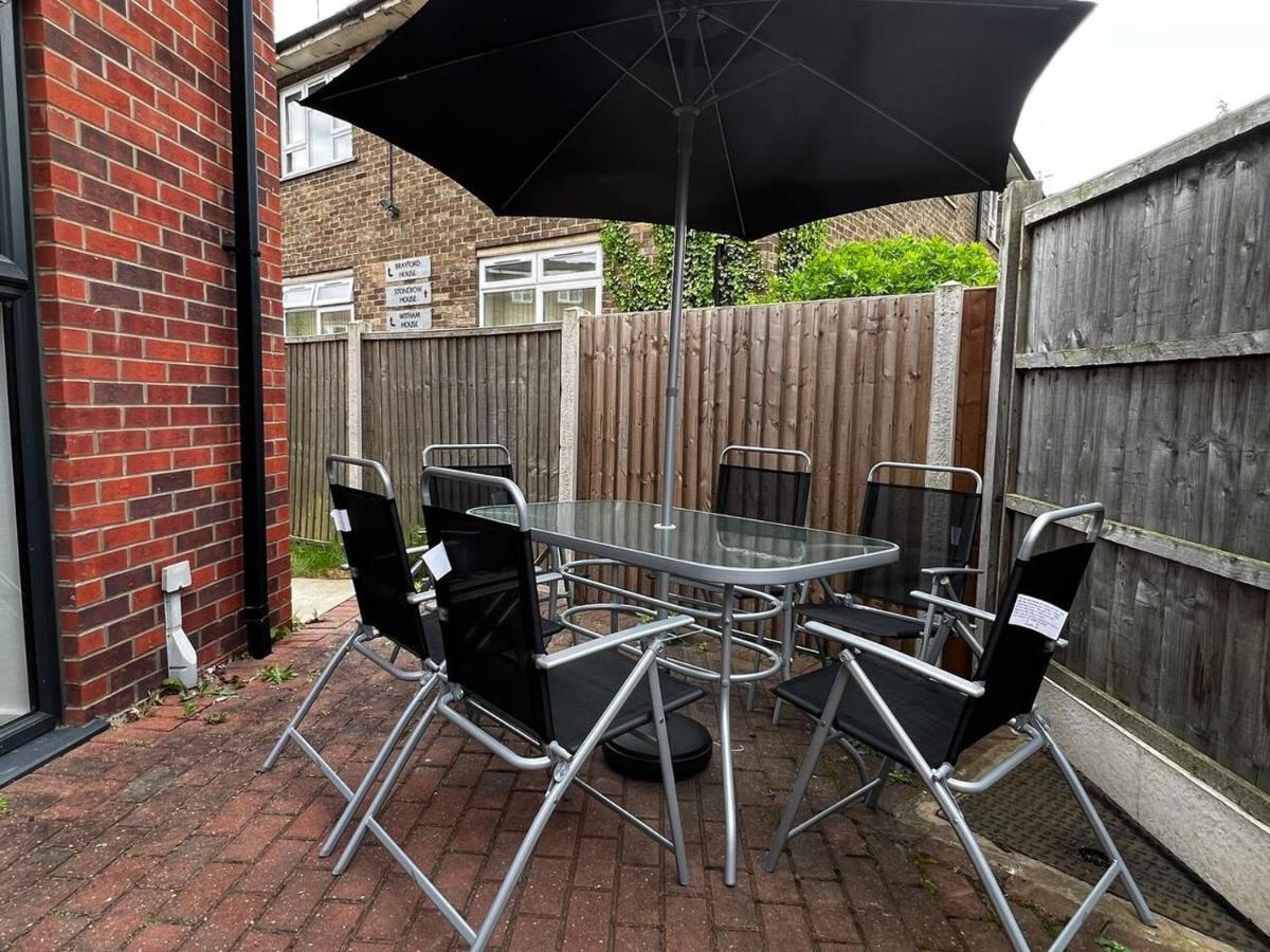 Beautiful 4-Bed House In Lincoln- Close To Centre Exterior photo